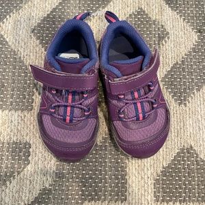 Merrell hiking shoes size 6